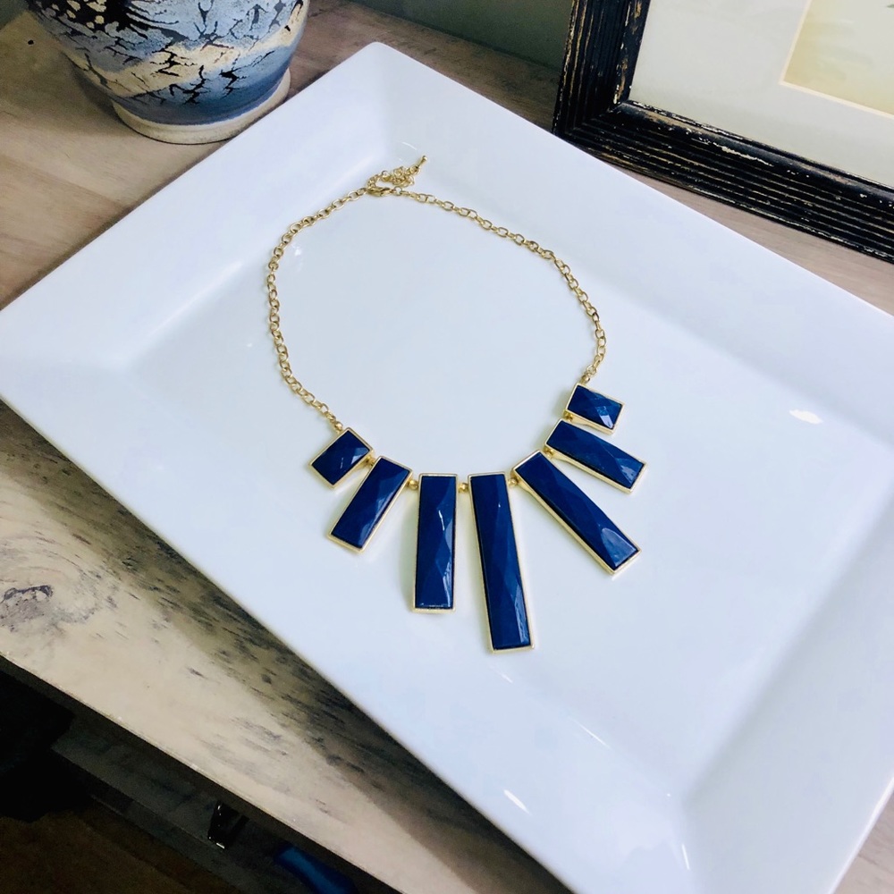 Statement necklace
